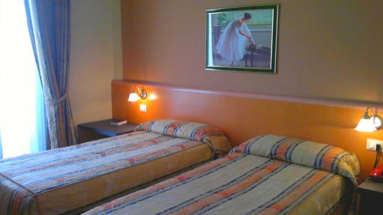 Hotel Riviera Segrate Esterno foto