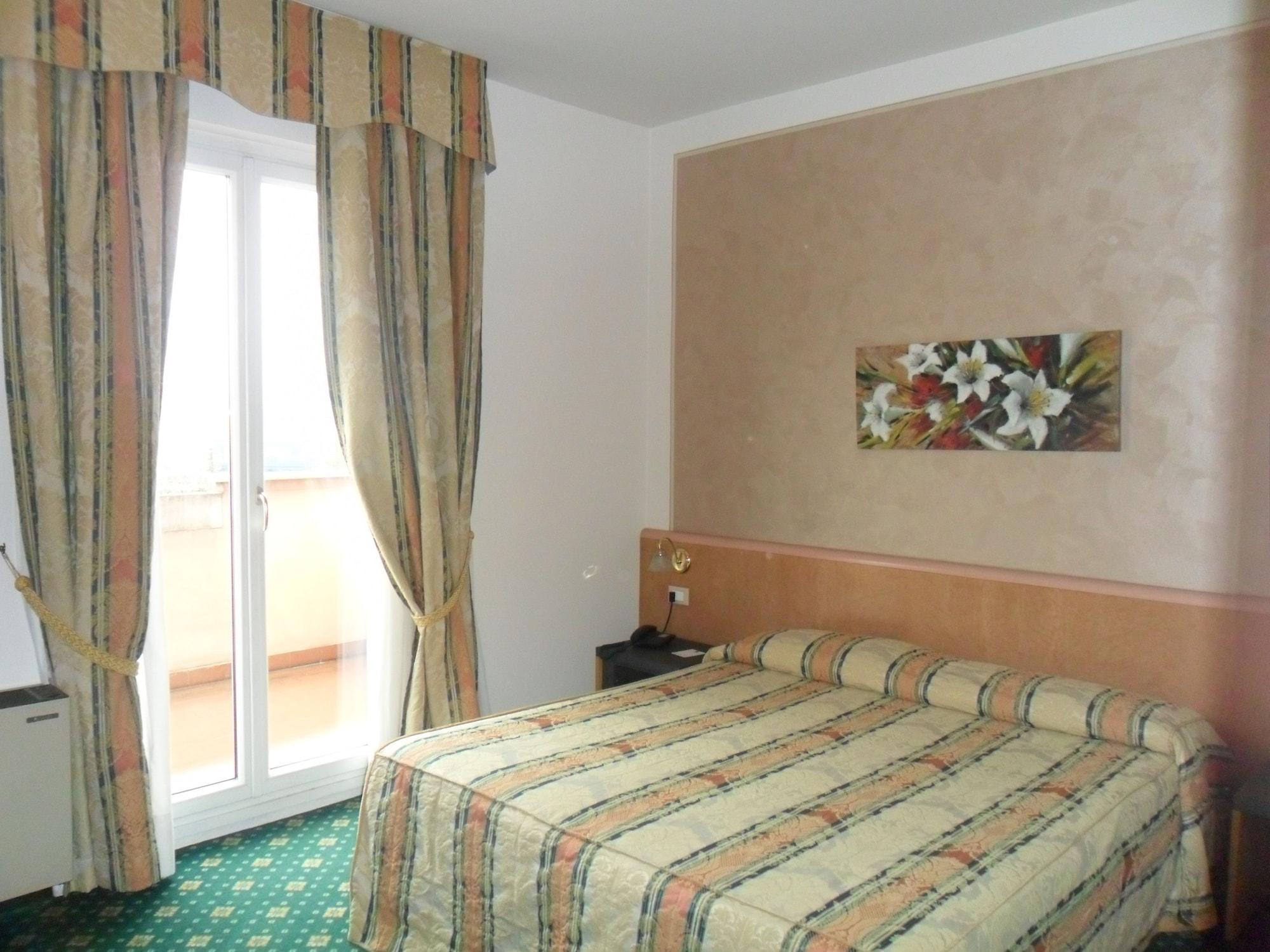 Hotel Riviera Segrate Esterno foto