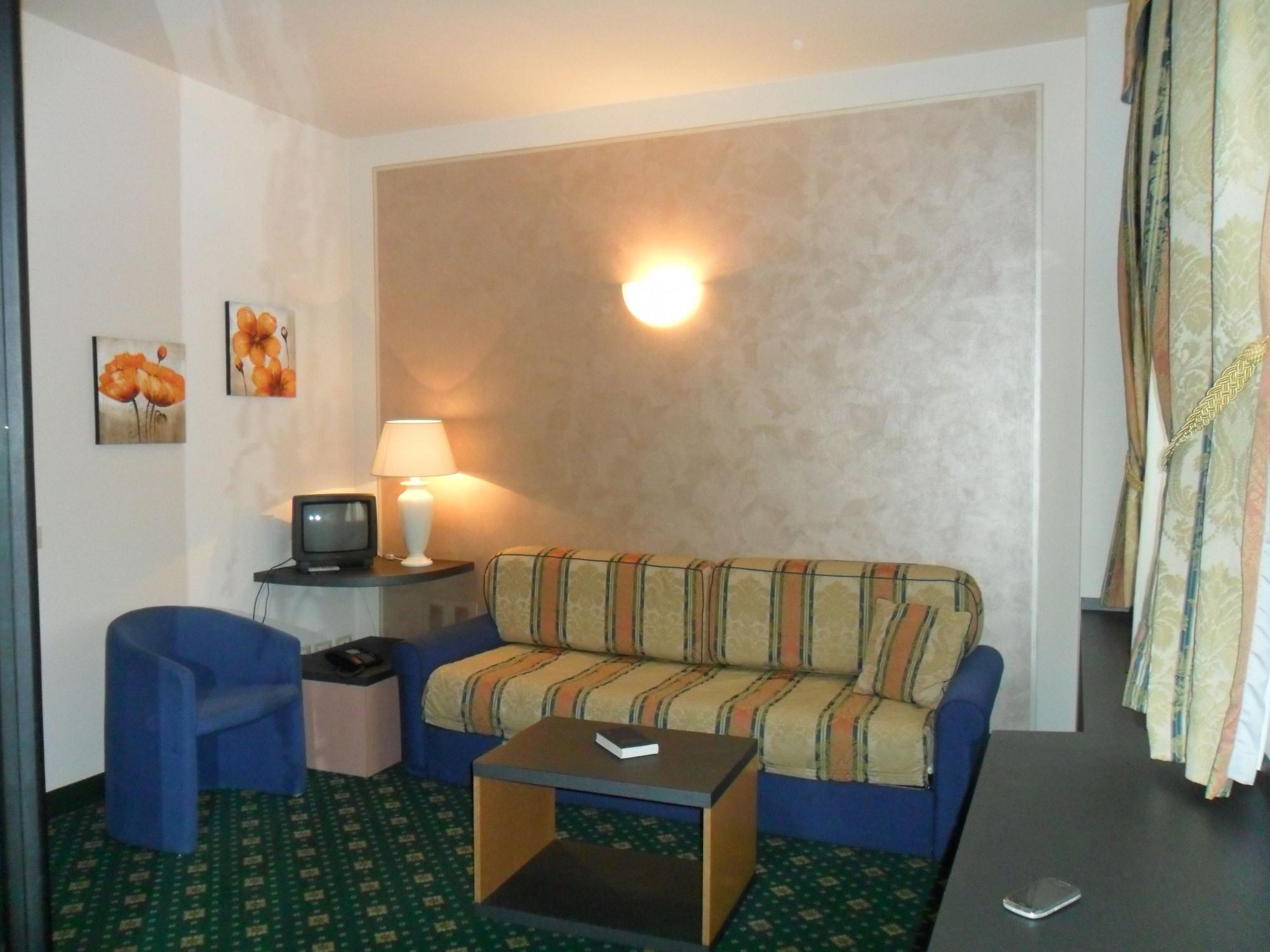 Hotel Riviera Segrate Esterno foto