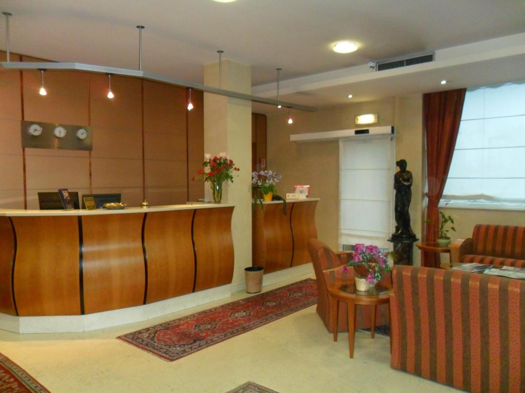 Hotel Riviera Segrate Esterno foto