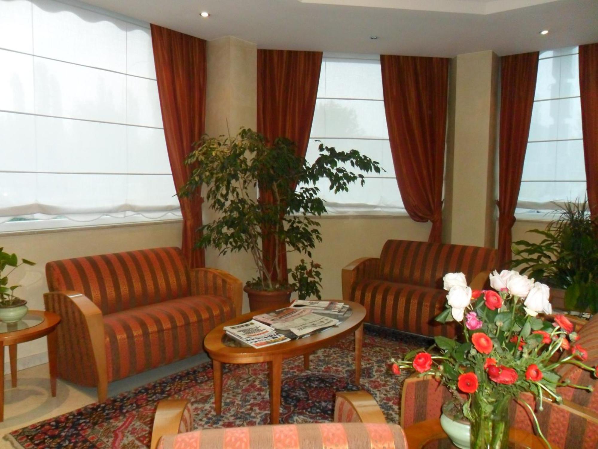 Hotel Riviera Segrate Esterno foto